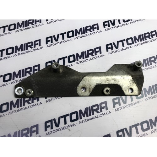 Кронштейн топливной рейки Fiat Punto 1.3D Mjet 2005-2018 55199518